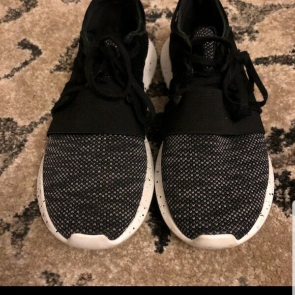 adidas Shoes - Adidas Tubulars